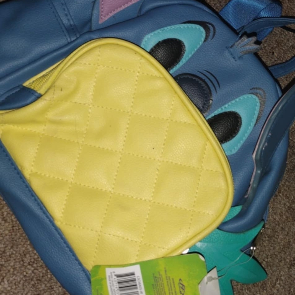 Stitch items - Picture 11 of 11